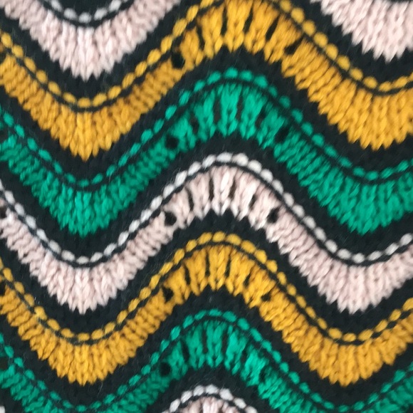 Kaily K Green Black Cap Sleeve Chevron Print Sweater - Picture 5 of 5